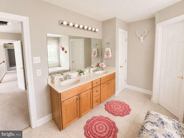 22 SHARPLEY DR, Chadds Ford, PA 19317