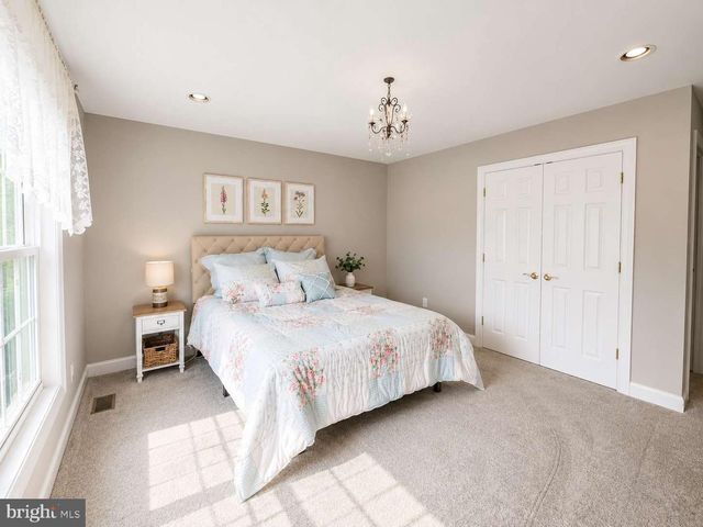 22 SHARPLEY DR, Chadds Ford, PA 19317