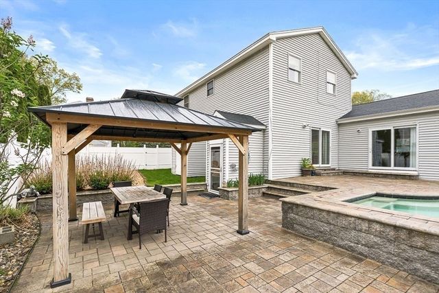 54 Mcdonald Rd, Wilmington, MA 01887