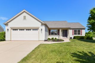 834 N Kelly LANE, Elkhorn, WI 53121