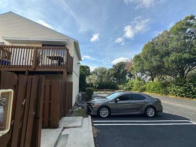 637 Executive Center Drive N 203, West Palm Beach, FL 33401