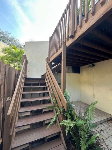 637 Executive Center Drive N 203, West Palm Beach, FL 33401