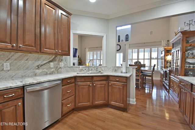 10111 Autumn Valley Lane, Knoxville, TN 37922