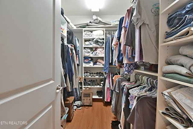 10111 Autumn Valley Lane, Knoxville, TN 37922