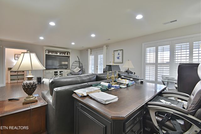 10111 Autumn Valley Lane, Knoxville, TN 37922