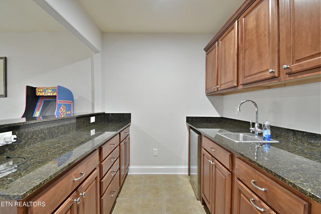 10111 Autumn Valley Lane, Knoxville, TN 37922