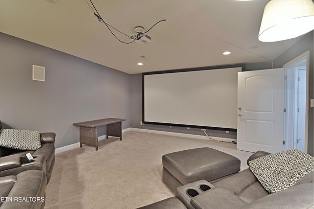 10111 Autumn Valley Lane, Knoxville, TN 37922