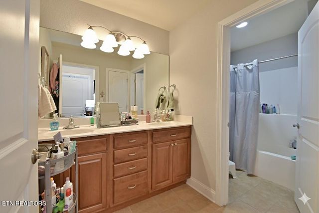 10111 Autumn Valley Lane, Knoxville, TN 37922