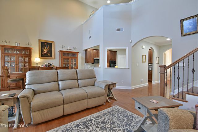 10111 Autumn Valley Lane, Knoxville, TN 37922