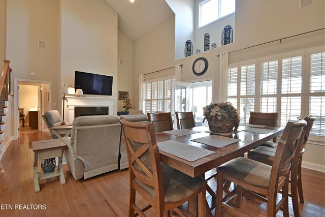 10111 Autumn Valley Lane, Knoxville, TN 37922