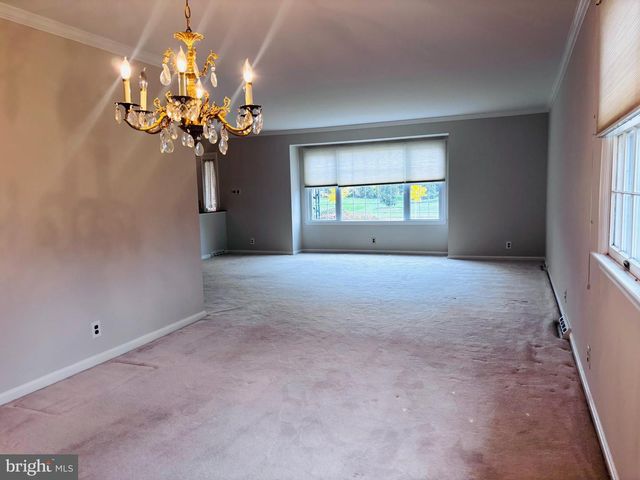 327 WALDEN RD, Wilmington, DE 19803