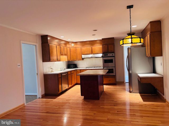 327 WALDEN RD, Wilmington, DE 19803