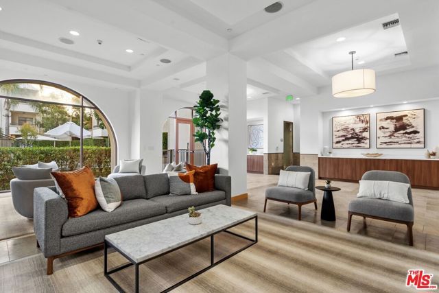 1040 E Glendon Avenue 3103, Los Angeles, CA 90024