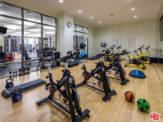 1040 E Glendon Avenue 3103, Los Angeles, CA 90024