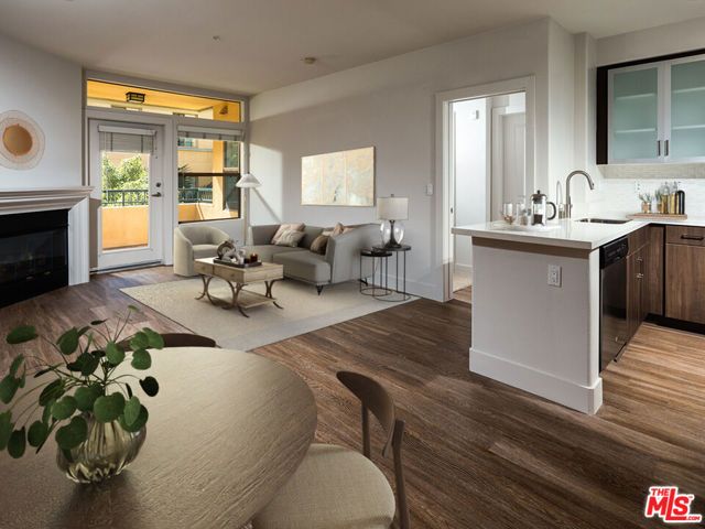 1040 E Glendon Avenue 3103, Los Angeles, CA 90024