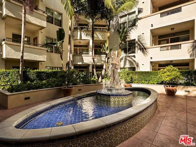 1040 E Glendon Avenue 3103, Los Angeles, CA 90024