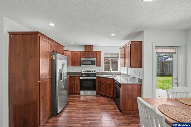 2631 Natures View Ct NW, Salem, OR 97304