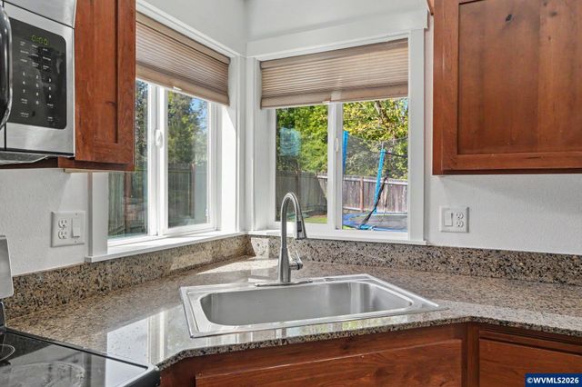 2631 Natures View Ct NW, Salem, OR 97304