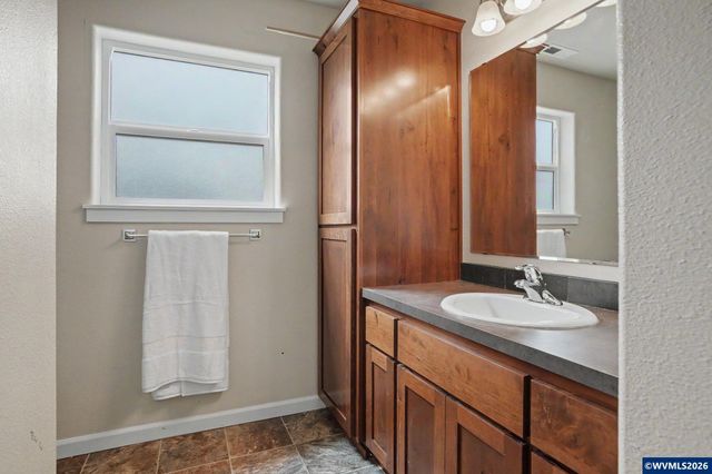 2631 Natures View Ct NW, Salem, OR 97304