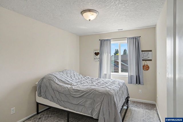 2631 Natures View Ct NW, Salem, OR 97304