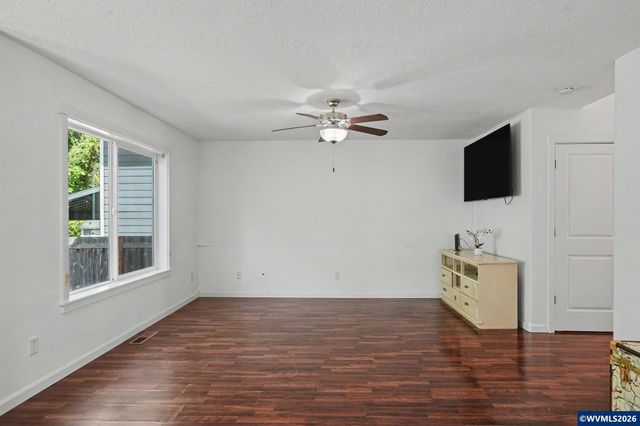 2631 Natures View Ct NW, Salem, OR 97304