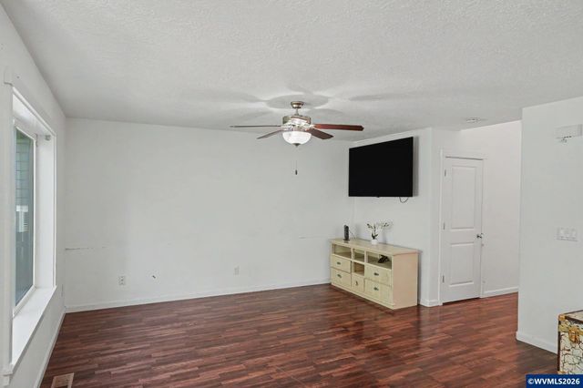 2631 Natures View Ct NW, Salem, OR 97304