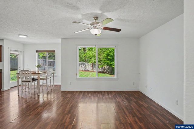 2631 Natures View Ct NW, Salem, OR 97304