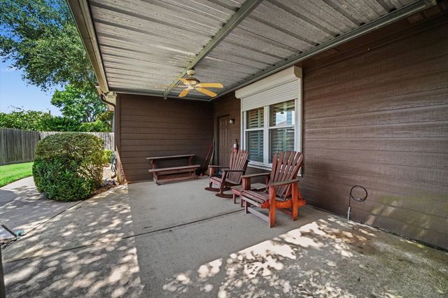 2926 Highland Lakes Drive, Missouri City, TX 77459