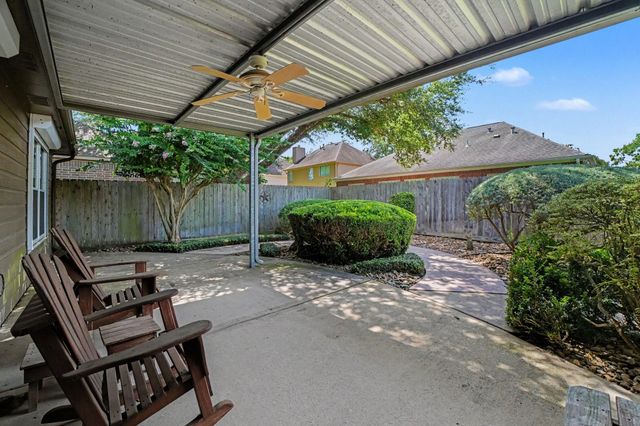 2926 Highland Lakes Drive, Missouri City, TX 77459