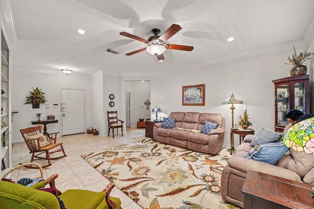 2926 Highland Lakes Drive, Missouri City, TX 77459