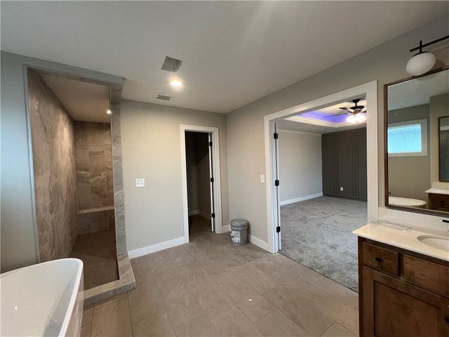 16949 S Brentwood Street, Olathe, KS 66062