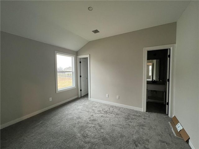 16949 S Brentwood Street, Olathe, KS 66062