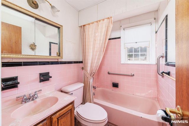 112 Berdan Street, Rochelle Park, NJ 07662