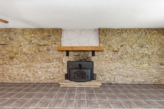 6478 E Lake Shore Drive, Hillsboro, OH 45133