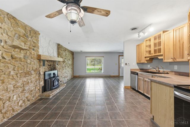 6478 E Lake Shore Drive, Hillsboro, OH 45133