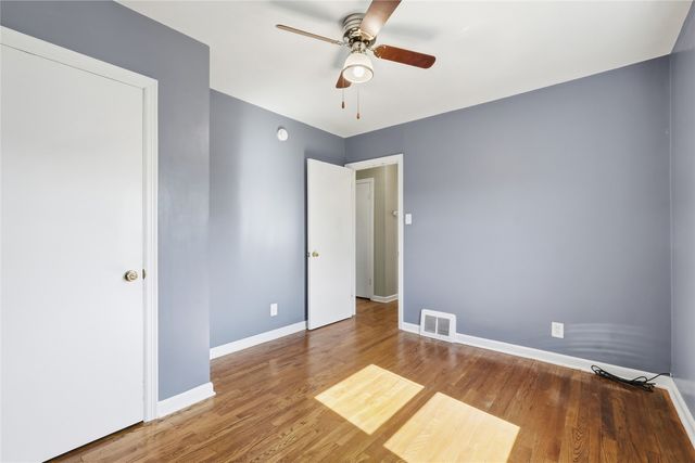 2411 G Ave NE, Cedar Rapids, IA 52402