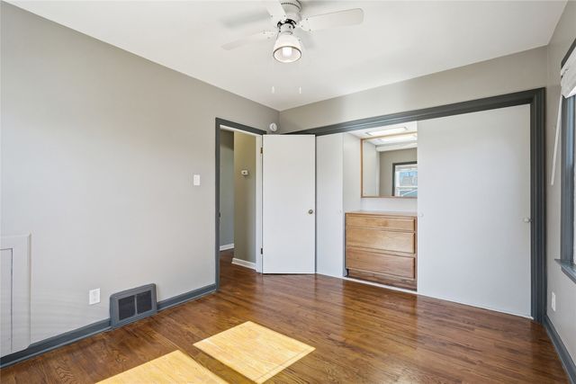 2411 G Ave NE, Cedar Rapids, IA 52402