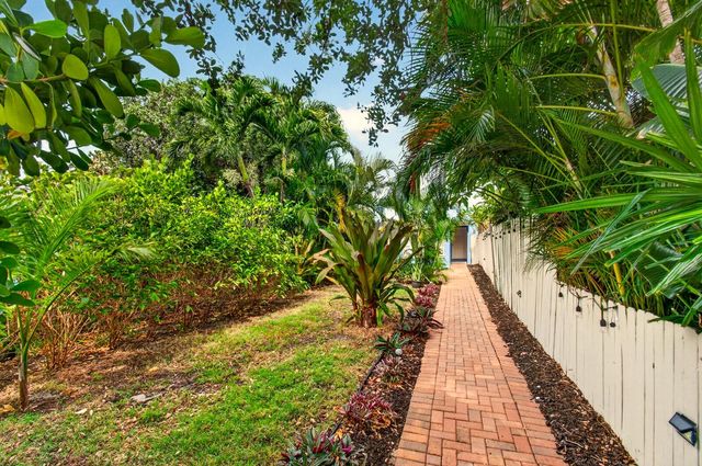 227 N M Street, Lake Worth Beach, FL 33460