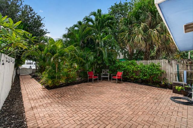 227 N M Street, Lake Worth Beach, FL 33460