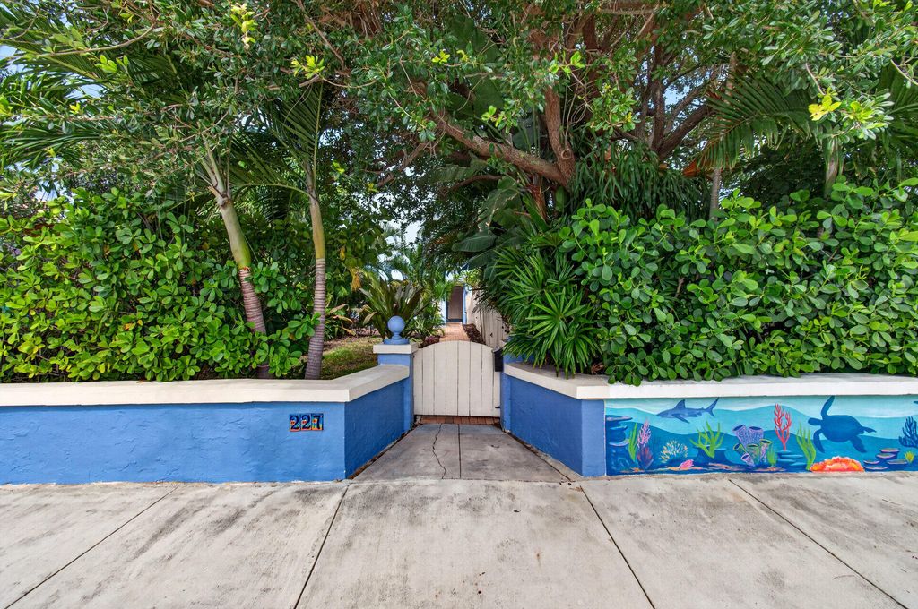 227 N M Street, Lake Worth Beach, FL 33460