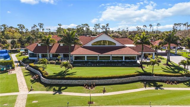 5866 Westbourgh CT, Naples, FL 34112