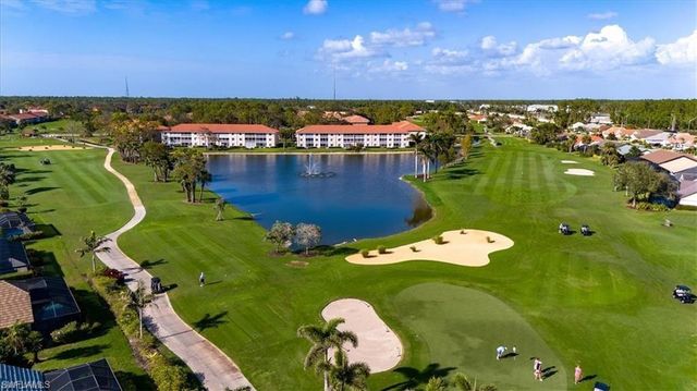 5866 Westbourgh CT, Naples, FL 34112