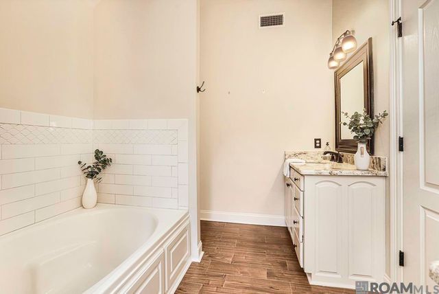 12035 Arrowood Ave, Baton Rouge, LA 70818