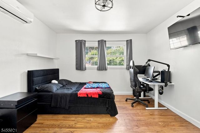 20 S Hillside Dr, Mount Olive Twp., NJ 07828