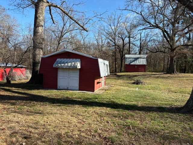 11412 IL-37 Highway, Benton, IL 62812