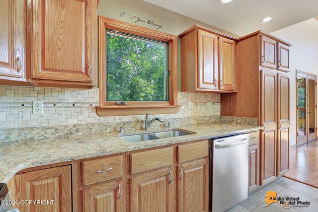 3621 Dora Avenue, Anchorage, AK 99516
