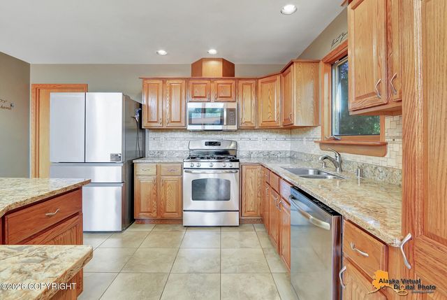 3621 Dora Avenue, Anchorage, AK 99516