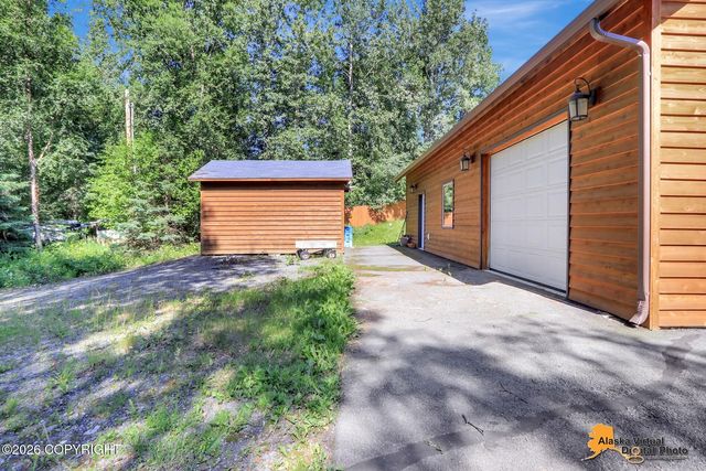 3621 Dora Avenue, Anchorage, AK 99516