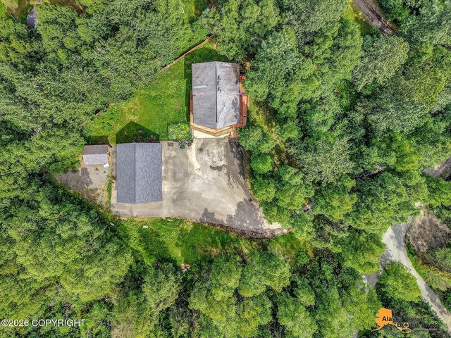 3621 Dora Avenue, Anchorage, AK 99516