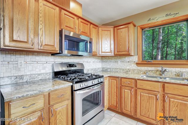 3621 Dora Avenue, Anchorage, AK 99516